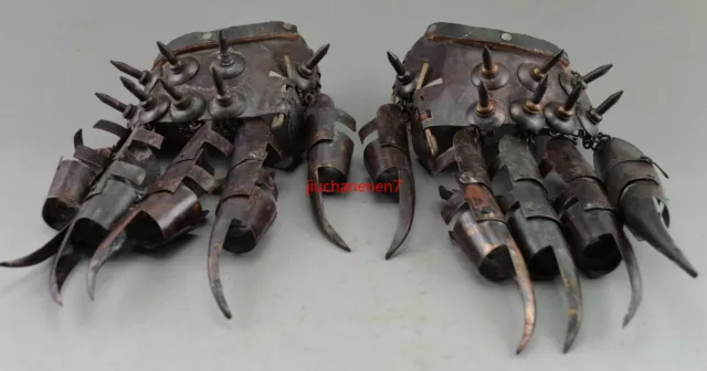 Ancient Collectibles Decorated Old Copper Hammered Protective Gloves In War