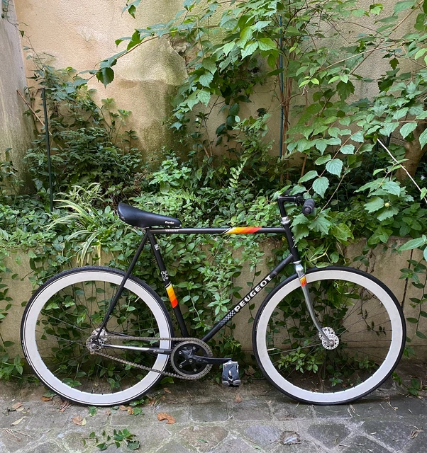 graisseur VELO VILLE RANDONNEUSE PEUGEOT 1950'S