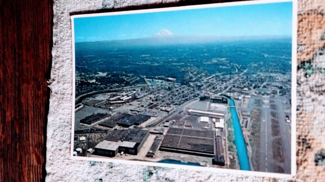 Photo Post Card Boeing Renton Washington
