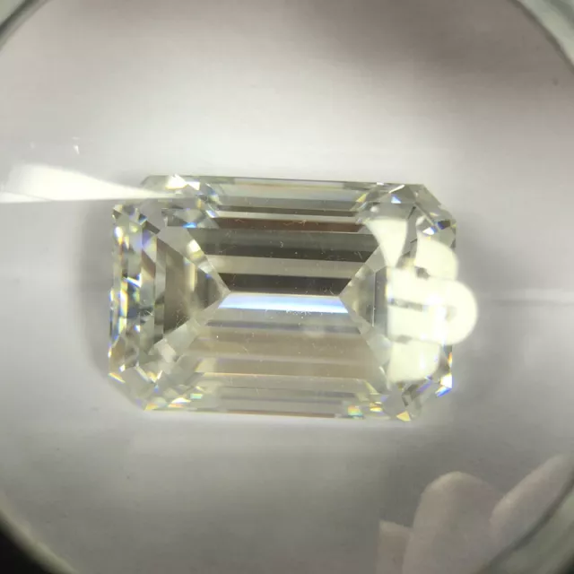 3x5~10x14mm Loose White Emerald Cut D Color VVS1 Moissanite With GRA certificate
