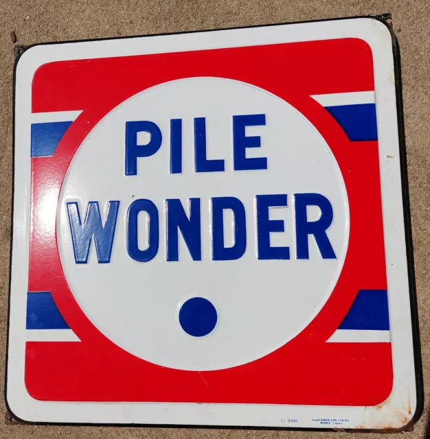 Ancienne Plaque émaillée pub "Pile Wonder"  haut 42.5 larg 42.5 cm