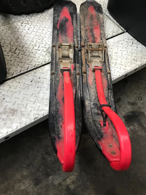 Polaris IQ shift switchback CFI 600 simmons flex skis Polaris IQ shift switchback CFI 600 simmons flex skis