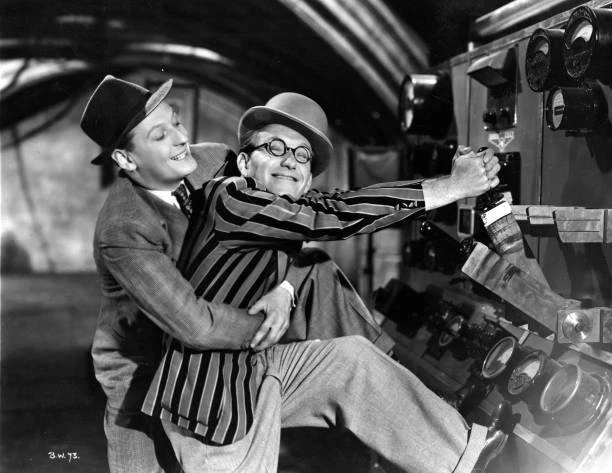 HISTORIC BRITISH TV & Radio Comedian Arthur Askey No 9 Old Photo EUR 6 ...