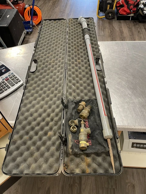Radio detection RD500 water pipe locator