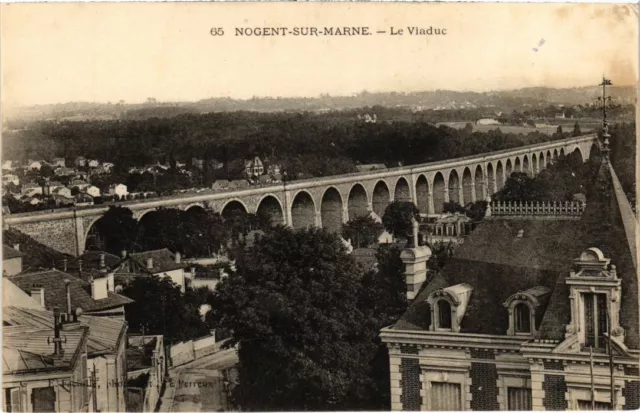 CPA Nogent sur Marne Le Viaduc (1348133)