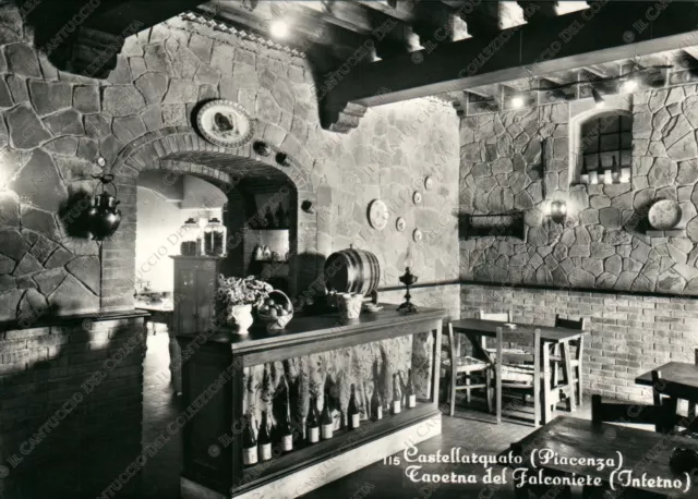 1957 CASTELL’ARQUATO Taverna del Falconiere interno Piacenza Cartolina