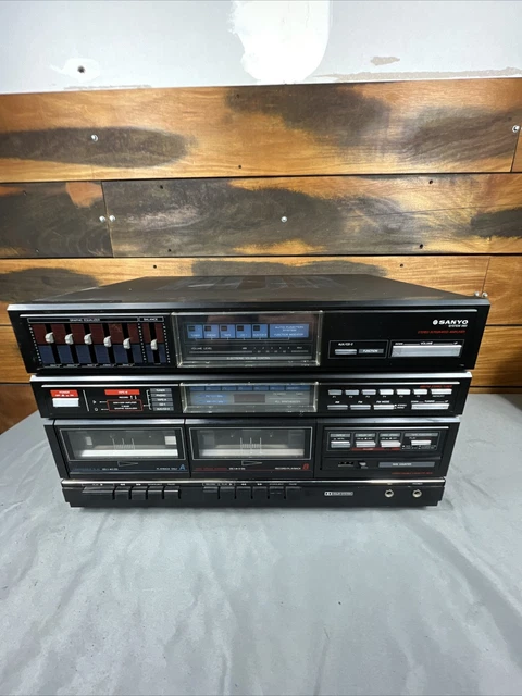 Vintage Sanyo DCX-560 System 560 Stereo Receiver & Dual Cassette Player Vintage Sanyo DCX-560 System 560 Stereo Receiver & Dual Cassette Player