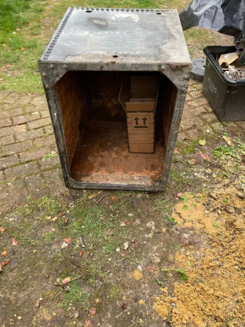 Antique Metal Alloy Water Tank