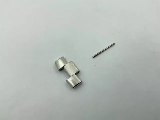 MOVADO ELIRO 84 C6 1452 Case and Partial Band Stainless Steel