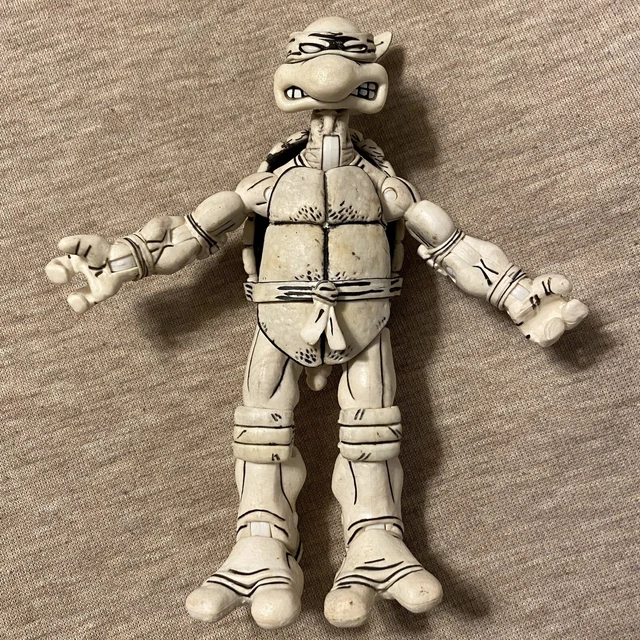 NECA Teenage Mutant Ninja Turtles Raphael Figure Black & White 2008 TMNT Flaws