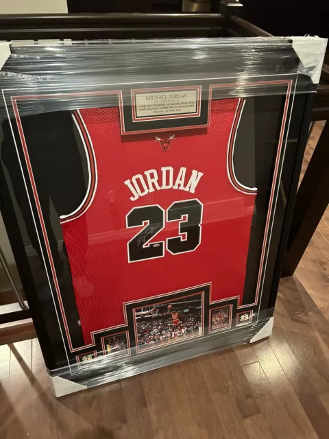 Michael Jordan Signed Professionally Framed Chicago Jersey With COA  Free Ship