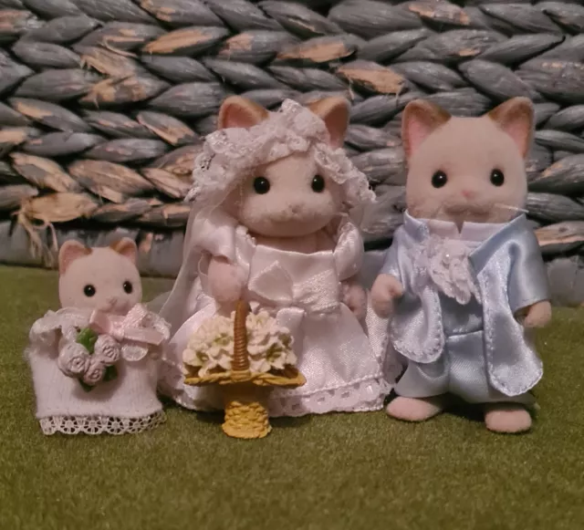 Sylvanian Families Dante Cream Keats Cat Wedding Bride Groom & Baby Figures