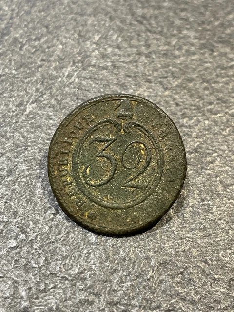 Bouton 32eme Demi Brigade Gros Module Reste Dorure Peut Être Officier