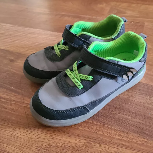 Stride Rite "Beast" Light Up Boys Size 12M Wide  Sneakers Shoes Gray Green