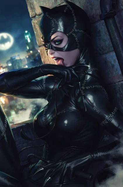CATWOMAN #15 B Stanley Lau Artgerm Animated CARD STOCK Variant Batman Returns (0