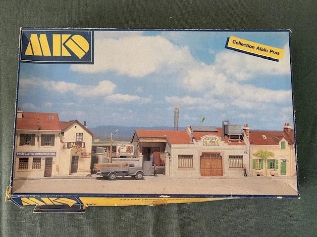MKD 650 HO H0 1:87 Kit Maquette FRENCH Forniture Factory , Fabrique de muebles | UK