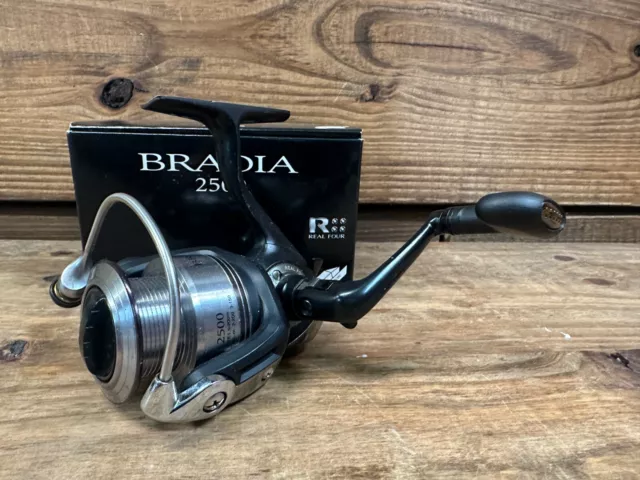 Team Daiwa JDM Bradia 2500 Japanese Spinning Reel Excellent Condition #6