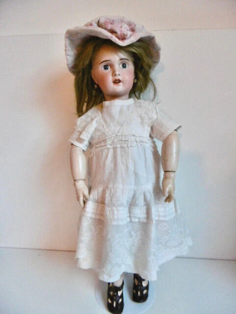 Poupée Ancienne SFBJ 301 – Paris, Taille 9 (50 Cm), Biscuit Et Bois, Années 1900