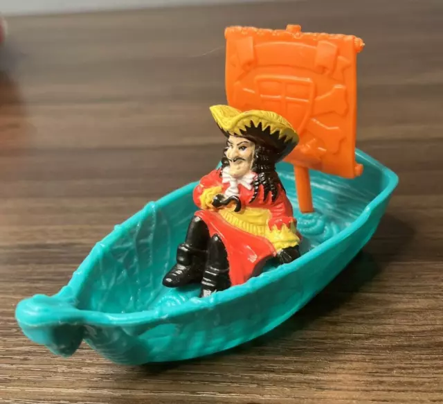 MCDONALDS CAPTAIN HOOK On Boat Toy 1991 Tri-Star Movie Peter Pan