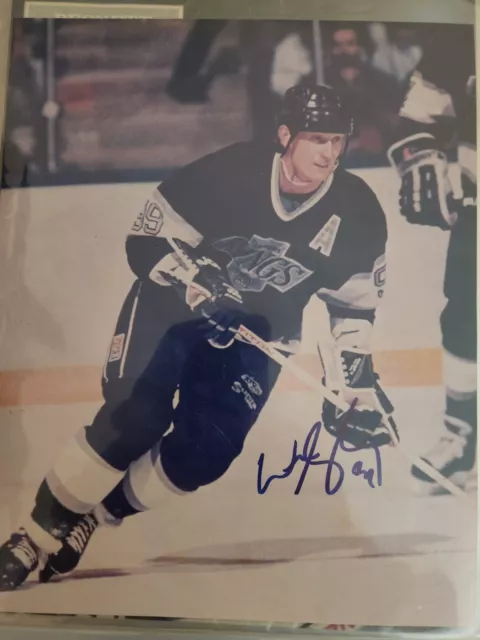 WAYNE GRETZKY AUTOGRAPH SIGNED 8X10 PHOTO LOS ANGELES KINGS & Beckett Magazine