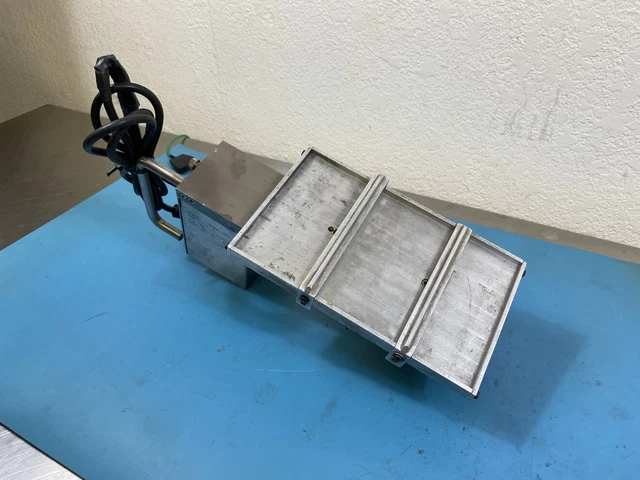 US Vibra Vibratory Feeder CSM-100 w/Base Plate (8/22)