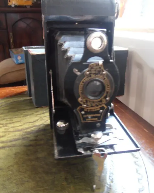 Vintage Kodak No2 Folding Autographic Brownie Camera & Box  moves as it should