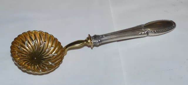 Superbe Ancienne Cuillere Saupoudreuse Argent Minerve Cisele Perles Tbe Propre