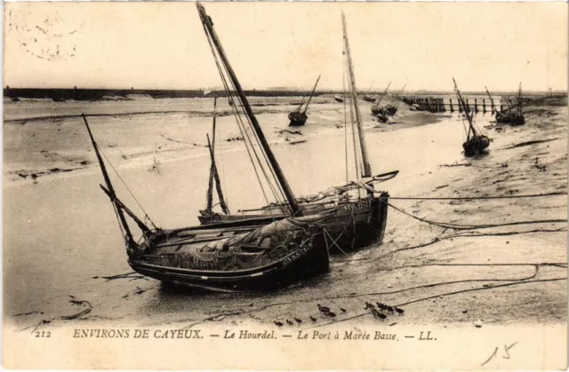 CPA CAYEUX-sur-MER Env. - Le Hourdel - Le Port a Maree Basse (1292435)