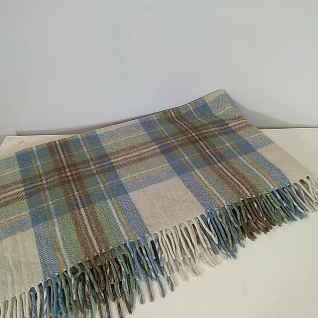 Coperta Scozzese In Pura Lana 190x140 Cm: Tartan Classico, Calda E Accogliente, Colore Rosso