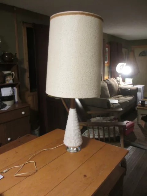 Vtg Mid Century Modern Ceramic and wood  Finish Brass Large Table Lamp