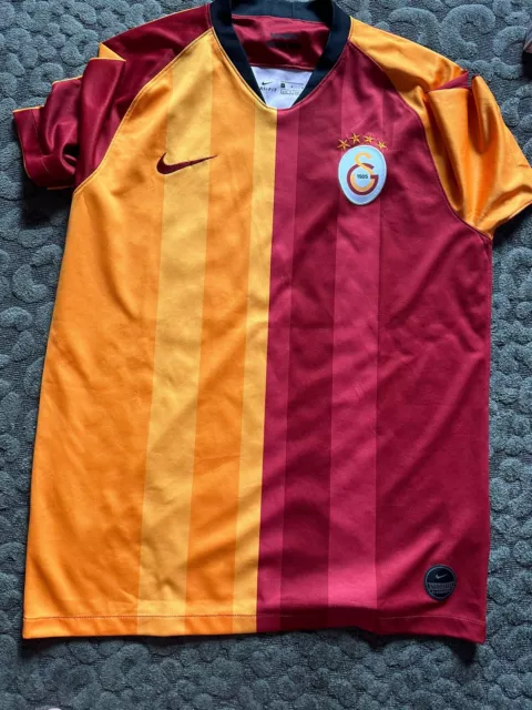 Galatasaray Football Shirt 2019/20 Home (L)