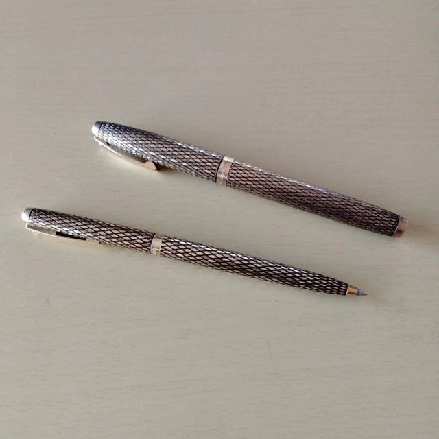 Stylo Plume Sheaffer Imperial Plaqué Or – Motif Diamond, Plume Or 18 Carats, Occasion Très Bon état