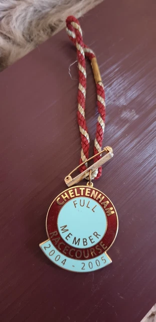 Cheltenham Festival Members Badge 2004 2005