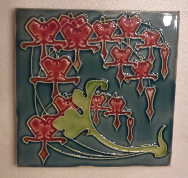 ° Bleeding Heart German SERVAIS Art Nouveau Tile Secessionist Carreau Jugendstil