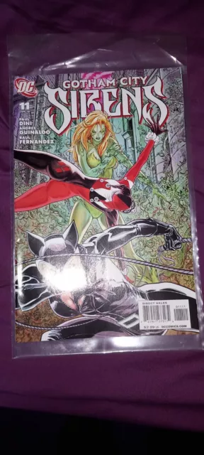 Dc Comics Gotham City Sirens Issue 11 Catwoman / Poison Ivy / Harley Quinn