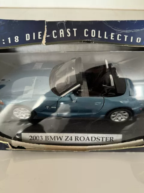 Motormax 1/18 Scale -2003  BMW Z4 Roadster Light blue Die-Cast Model 2