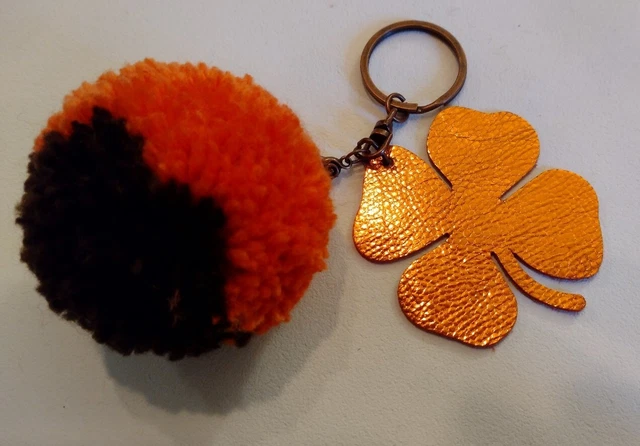 Bijou De Sac Porte Clés, Fait Main, Modèle Unique, cuir et laine