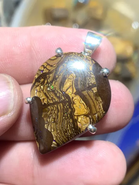 Bubble band boulder opal pattern stone pendant