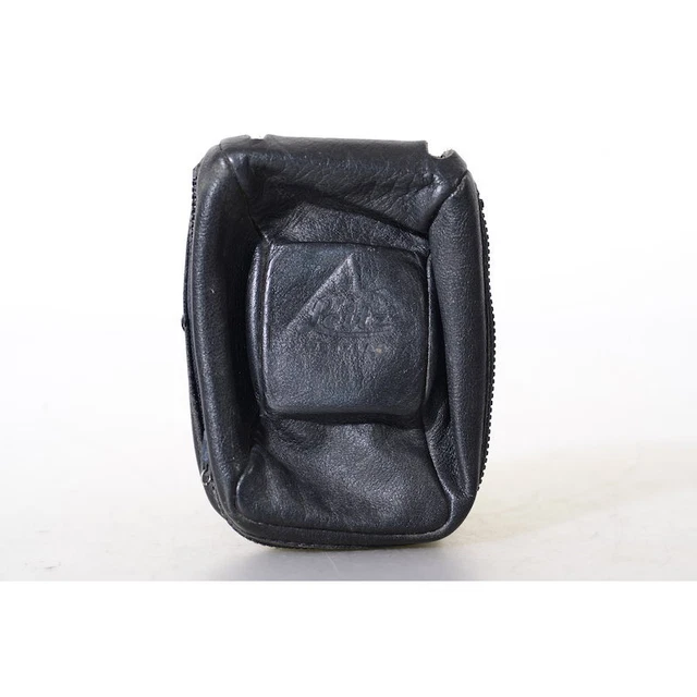 Lot 57 - A Leitz Wetzlar Leica Camera Outfit Case