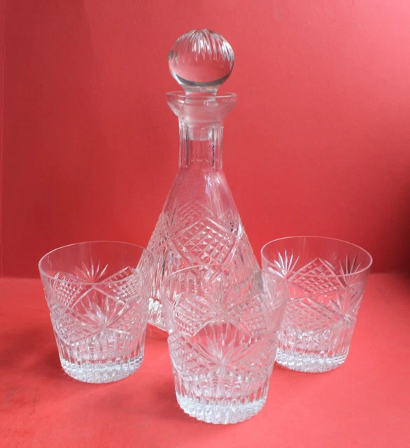 TYRONE CRYSTAL SLIEVE Donard Decanter & 3 Whisky Glasses £75.00