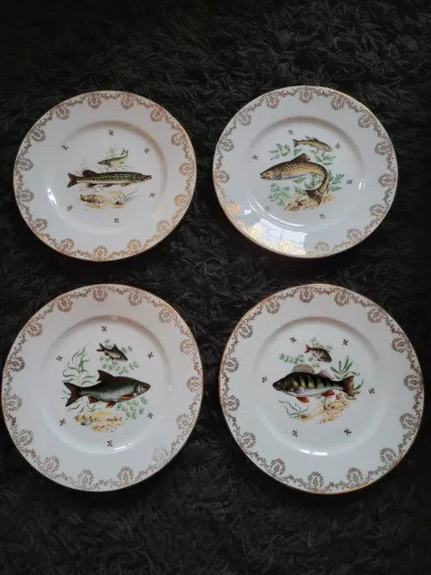 4 ASSIETTES PLATES DÉCOR POISSON EN PORCELAINE de LIMOGES LP HAUTE- EPOQUE