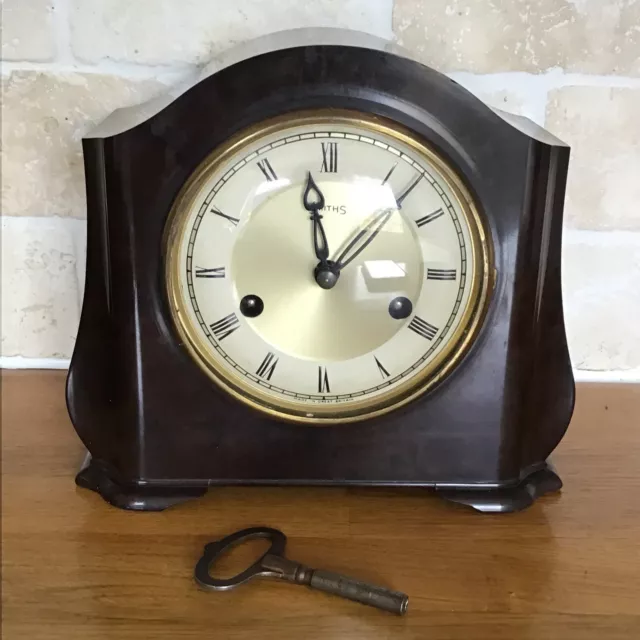 Antique/Vintage Smiths Bakelite Chiming Mantel Clock Working & Key