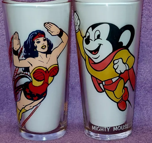 🔥2 Pepsi 1977 Terrytoons Mighty Mouse &  Reverse Color Wonder Woman Glass! Read