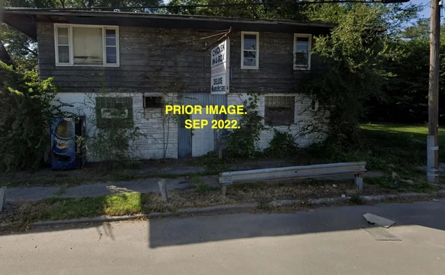 NO RESERVE! Poss. Commercial Building 4,000+ Sq Ft Land for Sale 0.16 Acres/Lot