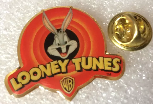 Pin's vintage Looney Tunes 1998  Bugs  Bunny Warner Bros. version rouge TBE