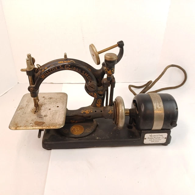 VINTAGE ANTIQUE 1800'S Wilcox And Gibbs Sewing Machine with Motor 399.