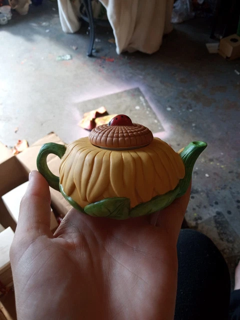 Avon Seasons Treasures Miniature Teapot Collection Sunflower