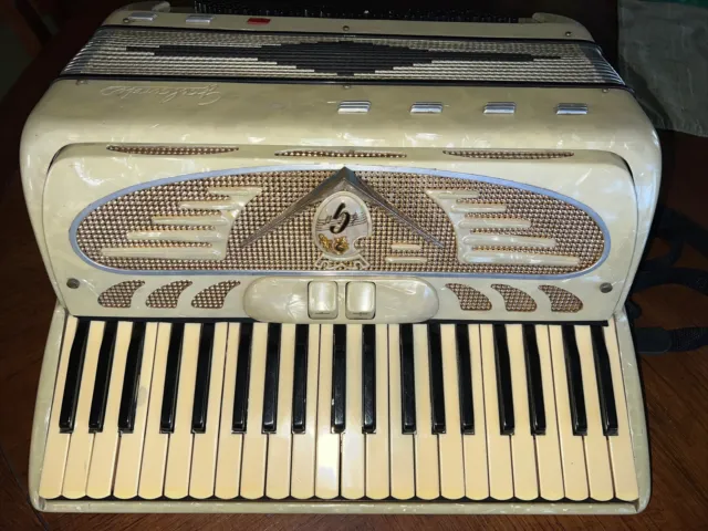 Galanti Piano Accordion with Case Vintage - WORKING