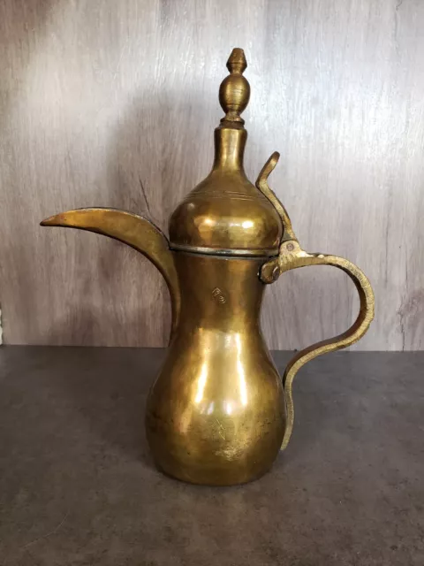 VTG handmade brass Dallah signed Middle Eastern Coffee pot, tea pot 11.5 in tall