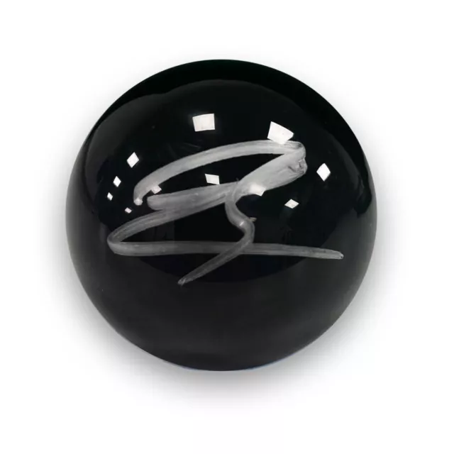 Schwarzer Snookerball, signiert von Luca Brecel
